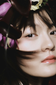 女生泳衣遮肚子